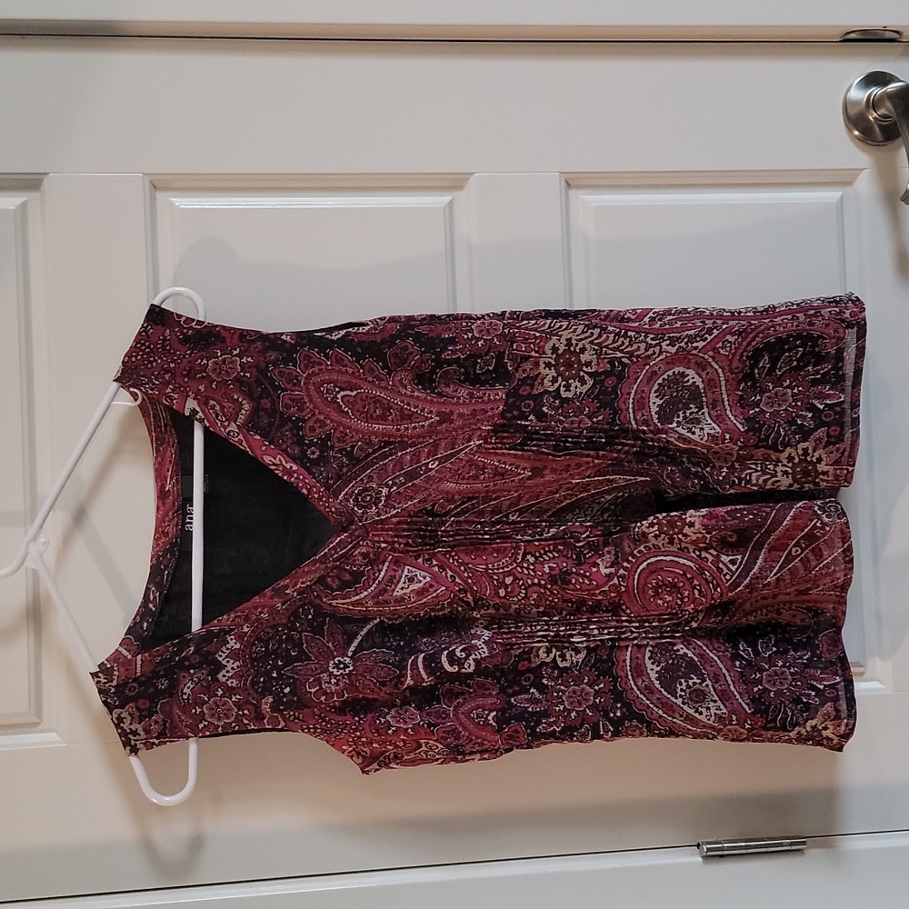 Sleeveless top